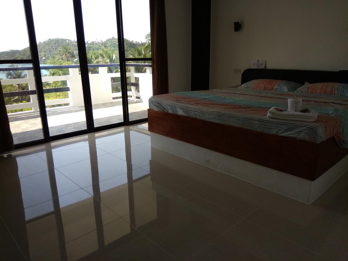 Jalyn'S Resort Sabang Puerto Galera Esterno foto