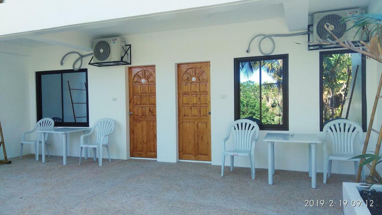 Jalyn'S Resort Sabang Puerto Galera Esterno foto